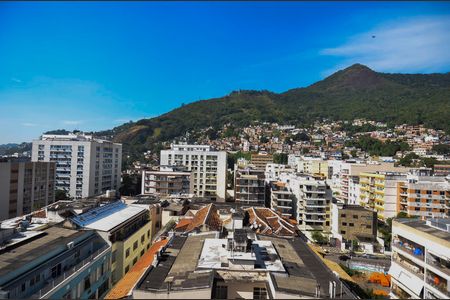 Apartamento à venda com 120m², 2 quartos e 1 vaga Apartamento à venda com 120m², 2 quartos e 1 vagaSala