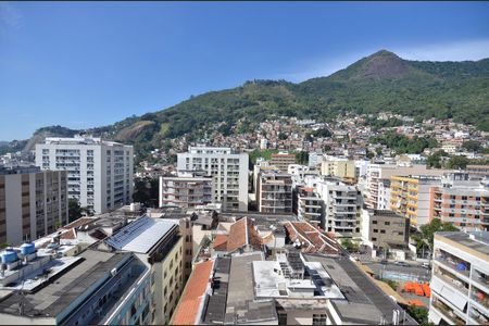 Apartamento à venda com 120m², 2 quartos e 1 vaga Apartamento à venda com 120m², 2 quartos e 1 vagaTerraço