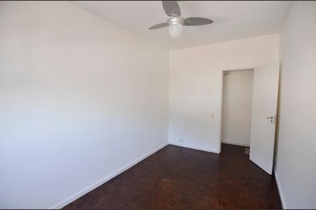 Apartamento à venda com 120m², 2 quartos e 1 vaga Apartamento à venda com 120m², 2 quartos e 1 vagaQuarto 1