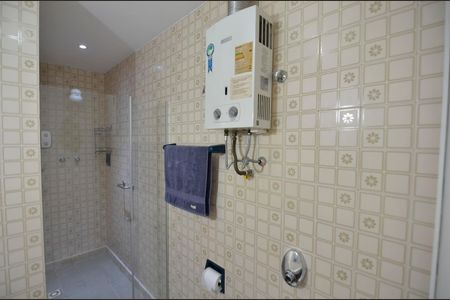 Apartamento à venda com 120m², 2 quartos e 1 vaga Apartamento à venda com 120m², 2 quartos e 1 vagaBanheiro 1