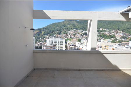 Apartamento à venda com 120m², 2 quartos e 1 vaga Apartamento à venda com 120m², 2 quartos e 1 vagaQuarto 2