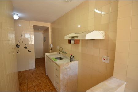 Apartamento à venda com 120m², 2 quartos e 1 vaga Apartamento à venda com 120m², 2 quartos e 1 vagaCozinha