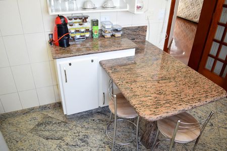 Apartamento à venda com 125m², 3 quartos e 3 vagas Apartamento à venda com 125m², 3 quartos e 3 vagasCozinha