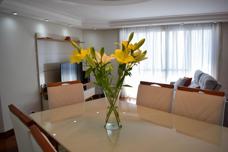 Apartamento à venda com 125m², 3 quartos e 3 vagas Apartamento à venda com 125m², 3 quartos e 3 vagasSala