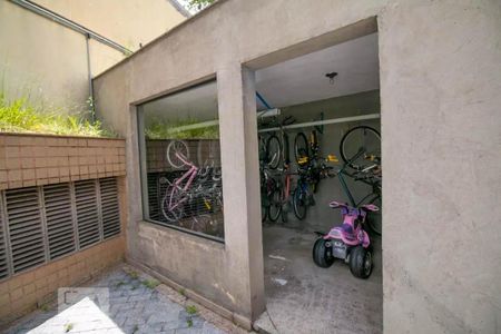 Apartamento à venda com 125m², 3 quartos e 3 vagas Apartamento à venda com 125m², 3 quartos e 3 vagasArea Comum