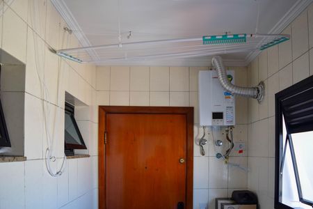 Apartamento à venda com 125m², 3 quartos e 3 vagas Apartamento à venda com 125m², 3 quartos e 3 vagasÁrea de Serviço
