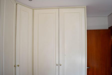 Apartamento à venda com 125m², 3 quartos e 3 vagas Apartamento à venda com 125m², 3 quartos e 3 vagasEscritório
