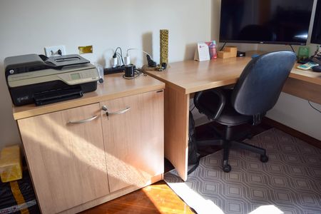 Apartamento à venda com 125m², 3 quartos e 3 vagas Apartamento à venda com 125m², 3 quartos e 3 vagasEscritório