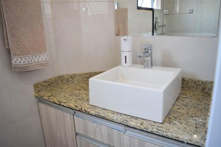 Apartamento à venda com 125m², 3 quartos e 3 vagas Apartamento à venda com 125m², 3 quartos e 3 vagasBanheiro Suíte