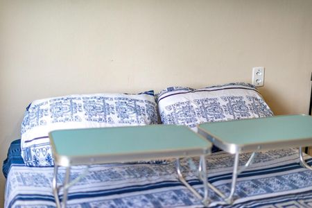 Sala/Quarto de kitnet/studio para alugar com 1 quarto, 18m² em Centro Histórico, Porto Alegre