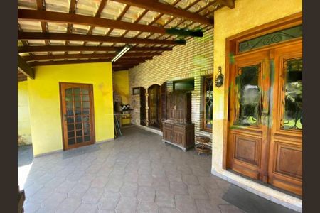 Casa à venda com 190m², 3 quartos e 4 vagas