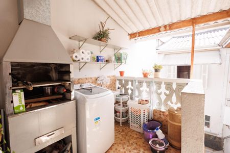 Casa para alugar com 112m², 3 quartos e 1 vagaÁrea de Serviço