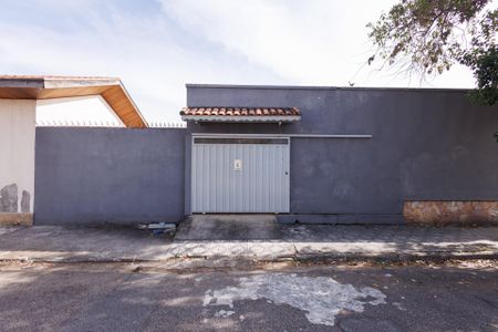 Casa para alugar com 112m², 3 quartos e 1 vagaFachada