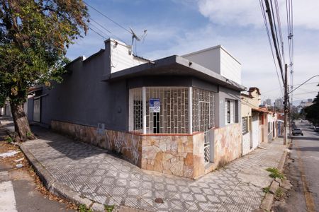 Casa para alugar com 112m², 3 quartos e 1 vagaFachada