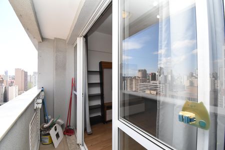 Sacada do Studio de kitnet/studio para alugar com 1 quarto, 33m² em Centro, Curitiba