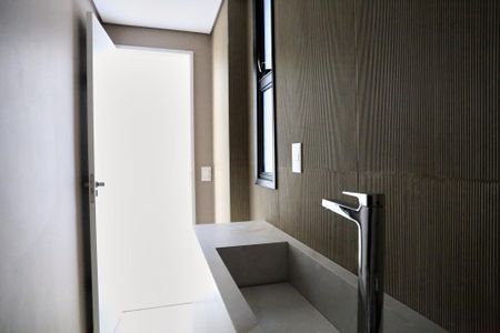 Apartamento à venda com 182m², 4 quartos e 4 vagas Apartamento à venda com 182m², 4 quartos e 4 vagasLavabo
