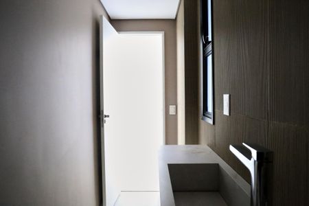 Apartamento à venda com 182m², 4 quartos e 4 vagas Apartamento à venda com 182m², 4 quartos e 4 vagasLavabo