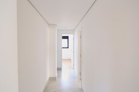 Apartamento à venda com 182m², 4 quartos e 4 vagas Apartamento à venda com 182m², 4 quartos e 4 vagasCorredor