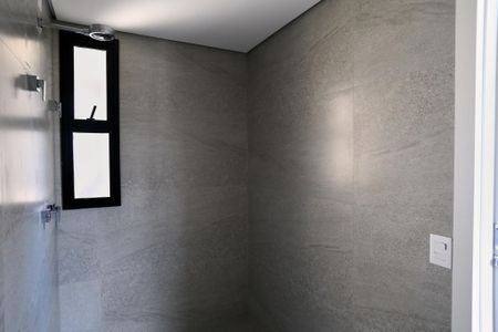 Apartamento à venda com 182m², 4 quartos e 4 vagas Apartamento à venda com 182m², 4 quartos e 4 vagasBanheiro da Suíte master