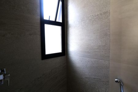 Apartamento à venda com 182m², 4 quartos e 4 vagas Apartamento à venda com 182m², 4 quartos e 4 vagasBanheiro da Suíte 1