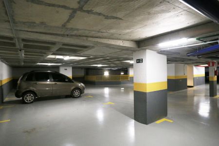 Apartamento à venda com 182m², 4 quartos e 4 vagas Apartamento à venda com 182m², 4 quartos e 4 vagasGaragem