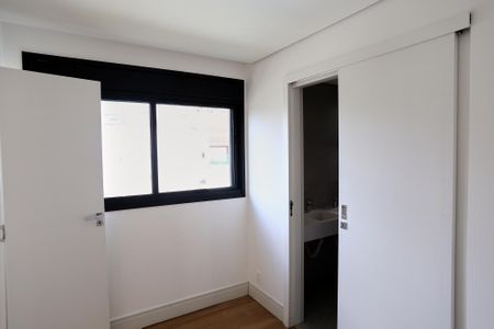 Apartamento à venda com 182m², 4 quartos e 4 vagas Apartamento à venda com 182m², 4 quartos e 4 vagasCloset da Suíte master