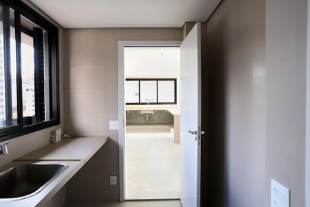 Apartamento à venda com 182m², 4 quartos e 4 vagas Apartamento à venda com 182m², 4 quartos e 4 vagasÁrea de Serviço