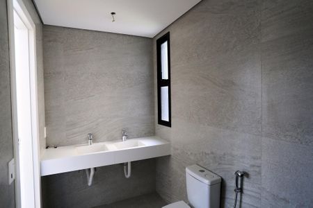 Apartamento à venda com 182m², 4 quartos e 4 vagas Apartamento à venda com 182m², 4 quartos e 4 vagasBanheiro da Suíte master