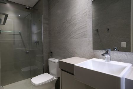 Apartamento à venda com 182m², 4 quartos e 4 vagasBanheiro da Suíte 2