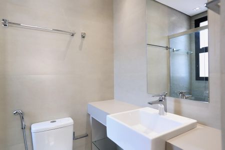 Apartamento à venda com 182m², 4 quartos e 4 vagasBanheiro da Suíte