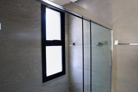 Apartamento à venda com 182m², 4 quartos e 4 vagasBanheiro da Suíte
