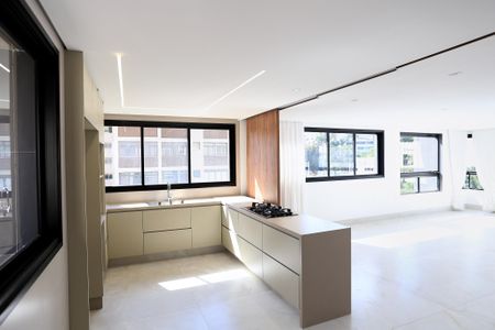 Apartamento à venda com 182m², 4 quartos e 4 vagasCozinha