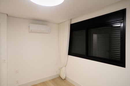 Apartamento à venda com 182m², 4 quartos e 4 vagasSuíte 1