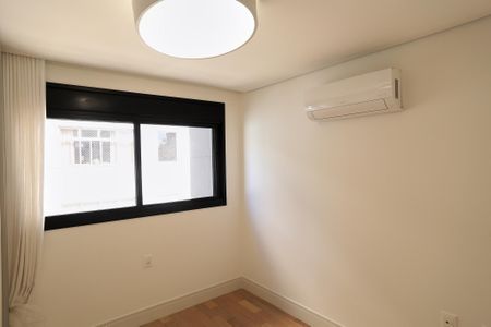 Apartamento à venda com 182m², 4 quartos e 4 vagasSuíte