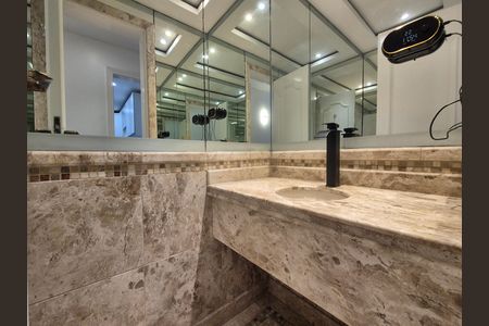 Apartamento à venda com 182m², 3 quartos e 4 vagas