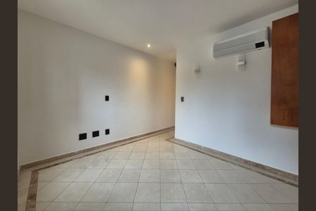 Apartamento à venda com 182m², 3 quartos e 4 vagas