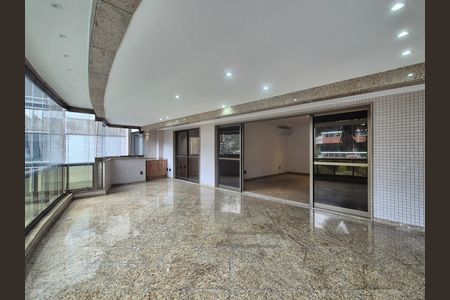 Apartamento à venda com 182m², 3 quartos e 4 vagas
