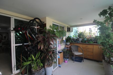 Apartamento à venda com 106m², 3 quartos e 2 vagasSala - Varanda