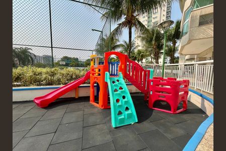 Apartamento à venda com 106m², 3 quartos e 2 vagasÁrea comum - Playground