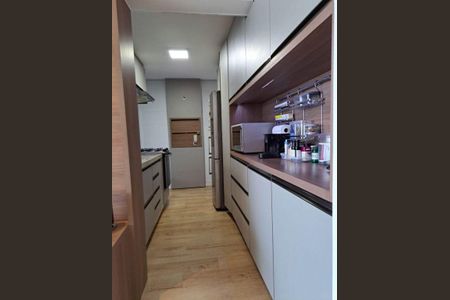 Apartamento à venda com 3 quartos, 96m² em Vila Firmiano Pinto, São Paulo