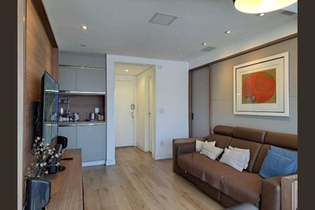 Apartamento à venda com 3 quartos, 96m² em Vila Firmiano Pinto, São Paulo