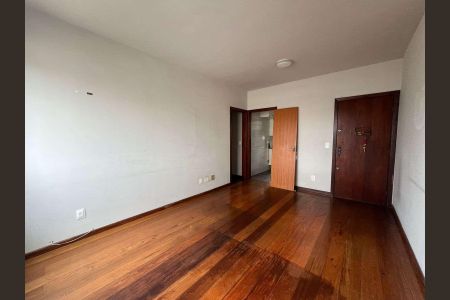 Apartamento à venda com 3 quartos, 90m² em Sagrada Família, Belo Horizonte