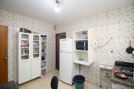 Apartamento para alugar com 160m², 3 quartos e 2 vagas Apartamento para alugar com 160m², 3 quartos e 2 vagasCozinha