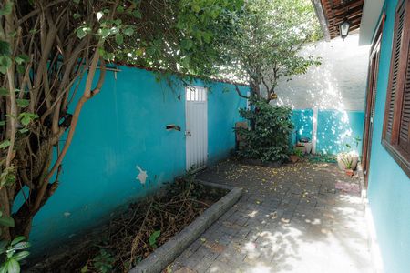 Casa à venda com 140m², 3 quartos e 1 vaga Casa à venda com 140m², 3 quartos e 1 vagaQuintal