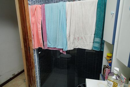Casa à venda com 140m², 3 quartos e 1 vaga Casa à venda com 140m², 3 quartos e 1 vagaBanheiro