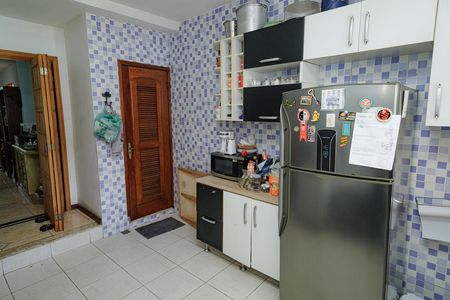 Casa à venda com 140m², 3 quartos e 1 vaga Casa à venda com 140m², 3 quartos e 1 vagaCozinha