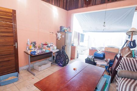 Casa à venda com 140m², 3 quartos e 1 vaga Casa à venda com 140m², 3 quartos e 1 vagaÁrea