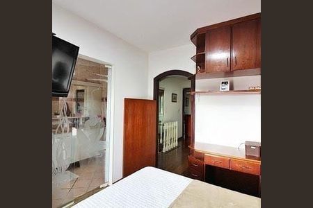 Casa à venda com 240m², 3 quartos e 6 vagas
