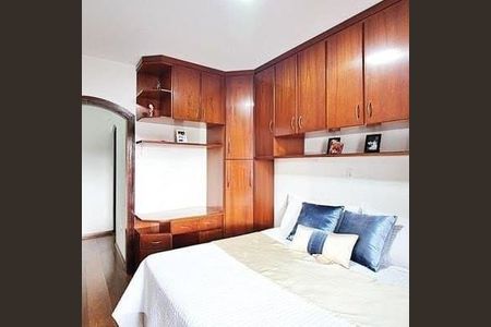 Casa à venda com 240m², 3 quartos e 6 vagas