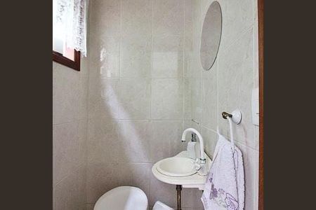 Casa à venda com 240m², 3 quartos e 6 vagas